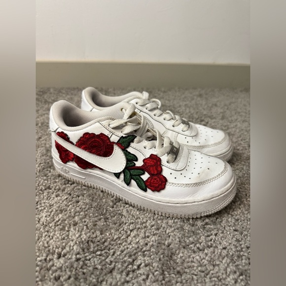 Custom Nike Air Force 1 White with Red Rose Embroidery - Picture 1 of 10